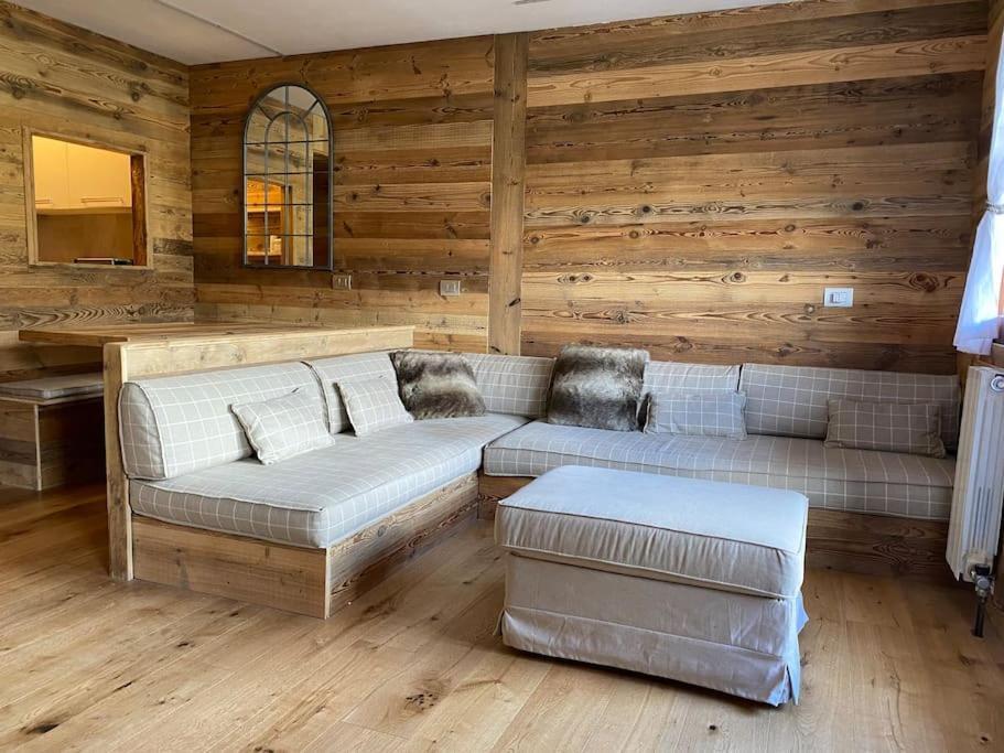 Incantevole Appartamento Stile Chalet Breuil Cervinia Exterior photo